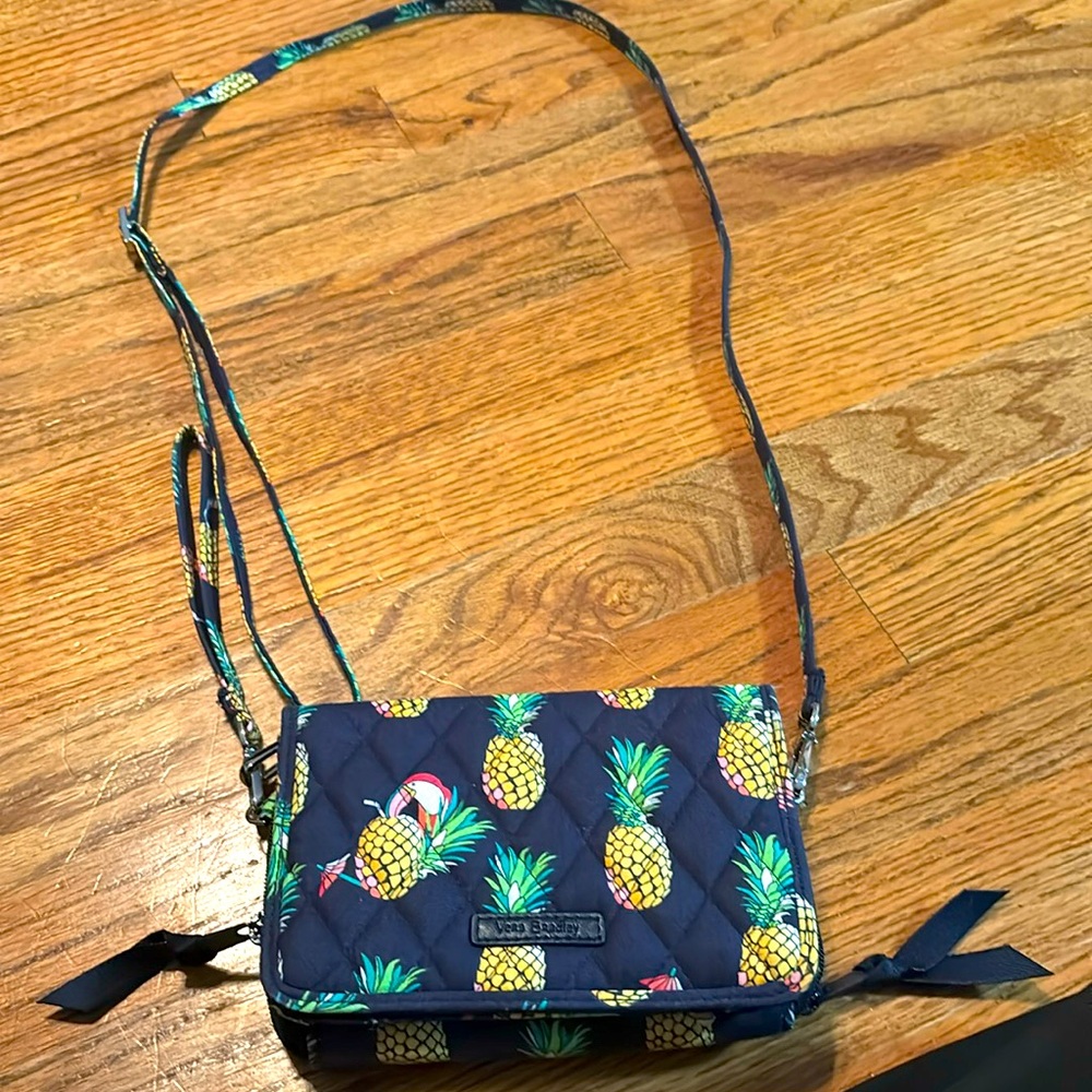 A nice Vera Bradly bag that’s so fun to carry around.